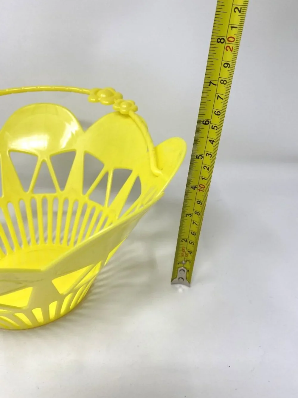 Vintage Retro Style Plastic Scallop Easter Basket Yellow - Spritz™ Spring Decor